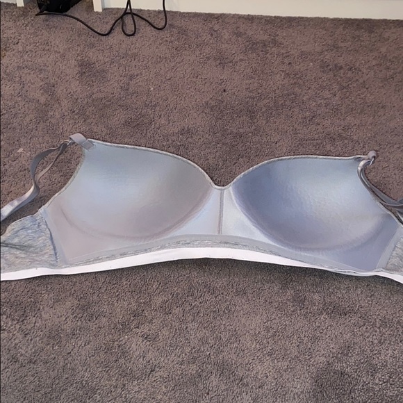 Grey Victoria’s Secret bra - Picture 2 of 3
